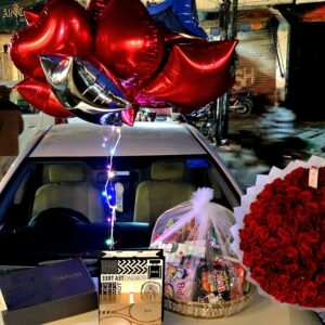 Valentine luxury flower arrangement with 150 red roses flowers delivery in Islamabad and Rawalpindi